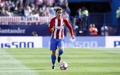 FB体育快讯-B费与队友激情相拥